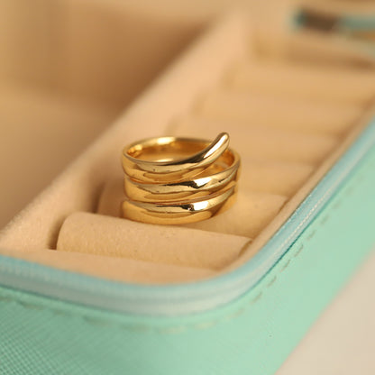 Elegant Spiral Band Ring | Minimalist Fashion Jewelry