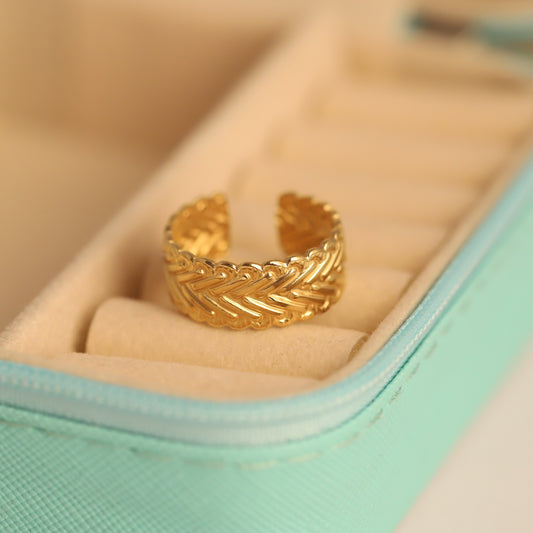 22K Gold Plated Leaf Filigree Ring