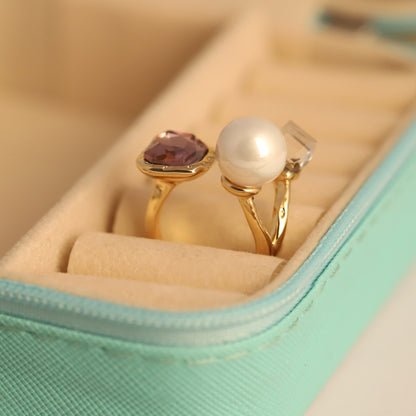 Minimalist Gold Signet Ring - Everyday Stackable & Waterproof Jewelry