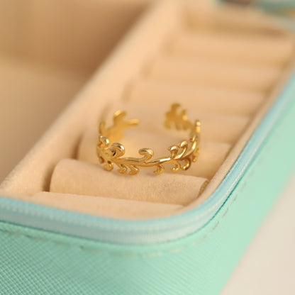 Adjustable Gold Laurel Leaf Ring - Delicate Openwork Nature Jewelry