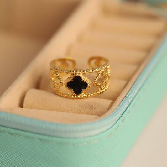 Clover Black Onyx Gold Ring - Adjustable & Elegant Jewelry