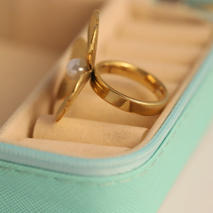 Textured Gold Clover Ring with Pearl - Lucky Adjustable Jewelry