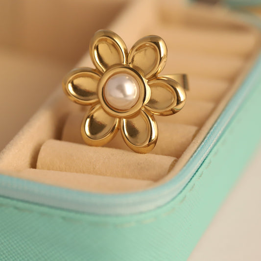 Classic Gold Flower Ring with Pearl - Adjustable Floral Jewelry