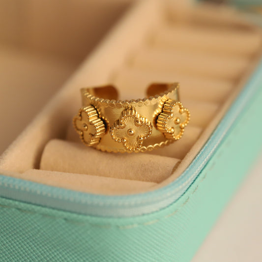 Textured Gold Clover Ring - Adjustable Lucky Charm Jewelry