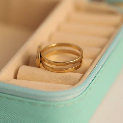 Mother of Pearl Heart Ring - Delicate Gold Love Band