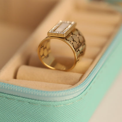 Honeycomb & Mother of Pearl Ring - White Gemstone Statement Band