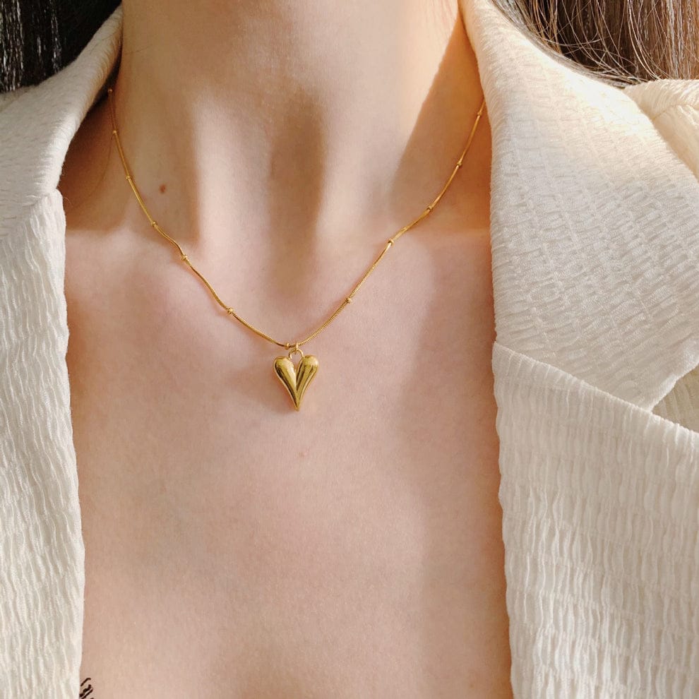 Heart-shaped pendant