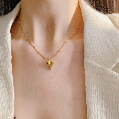 Heart-shaped pendant